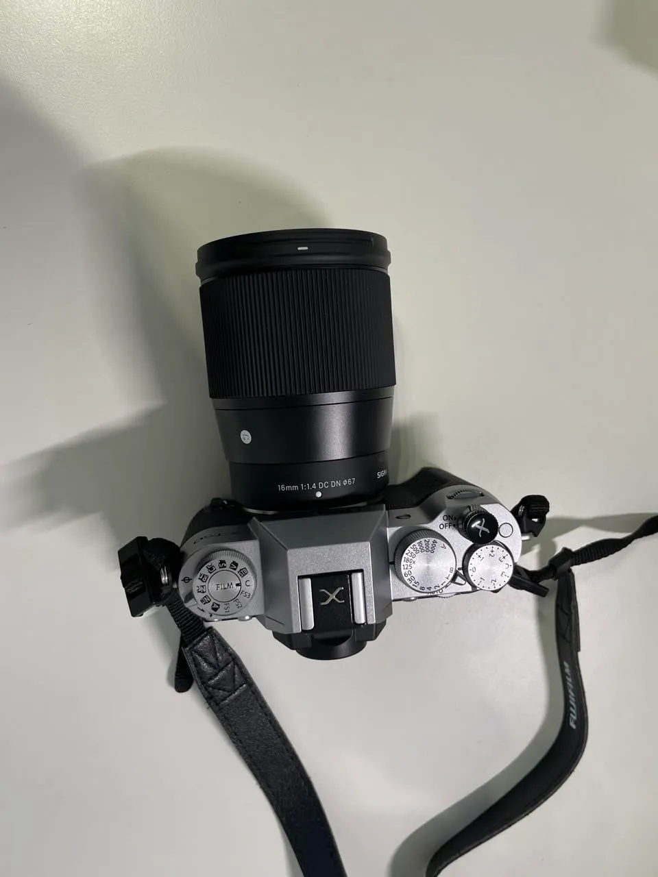 Sigma 16mm F1.4 DC DN Contemporary obiettivo Fuji X