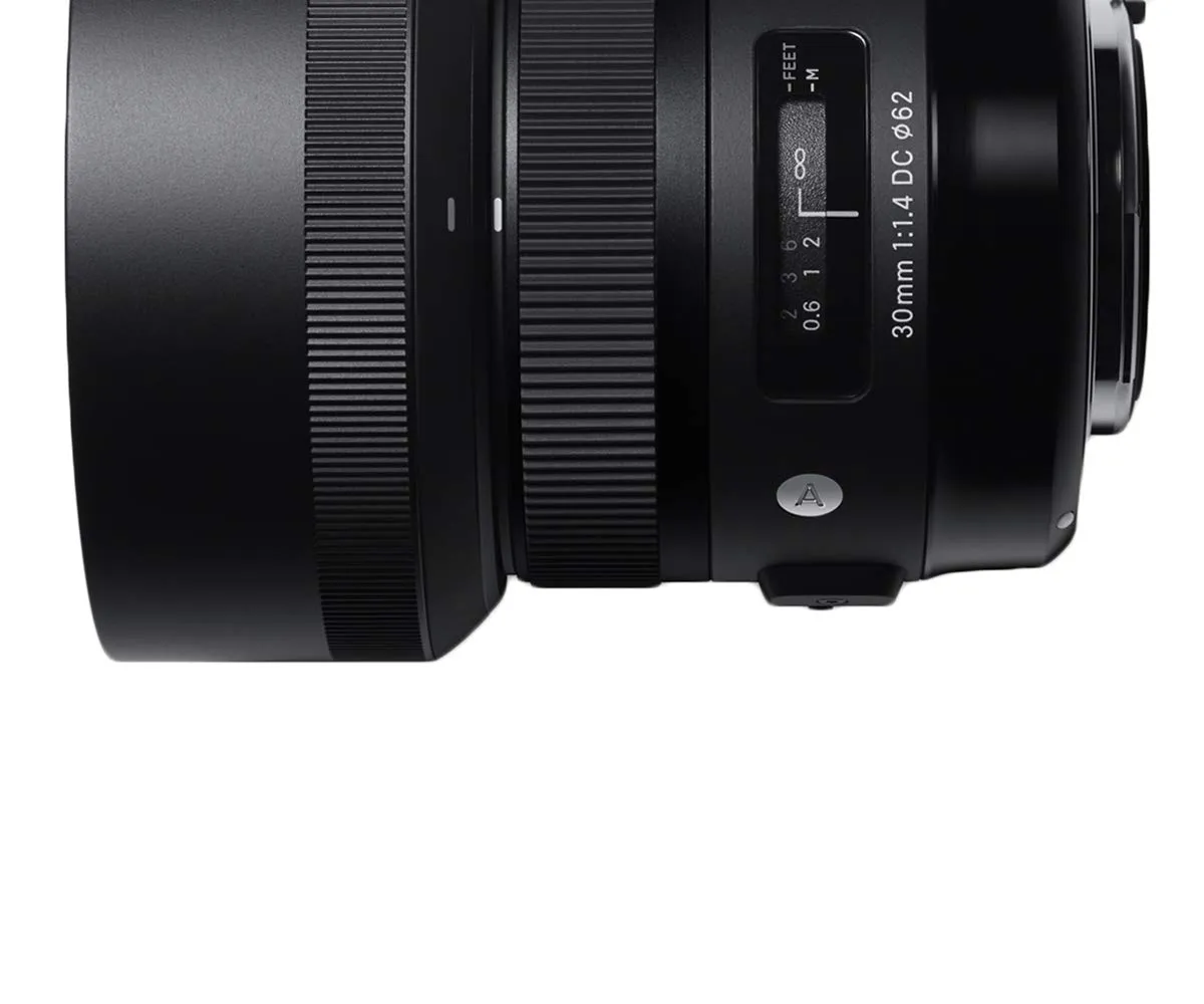 Sigma Art 30mm F1.4 DC HSM obiettivo attacco Canon