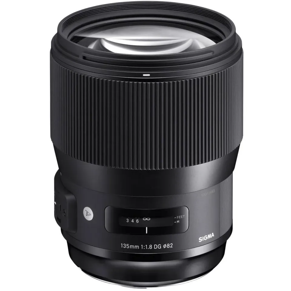 Sigma 135mm F1.8 DG HSM Art obiettivo attacco Sigma