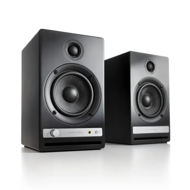 Audioengine HD4 diffusori da scaffale nero Bluetooth aptX HD