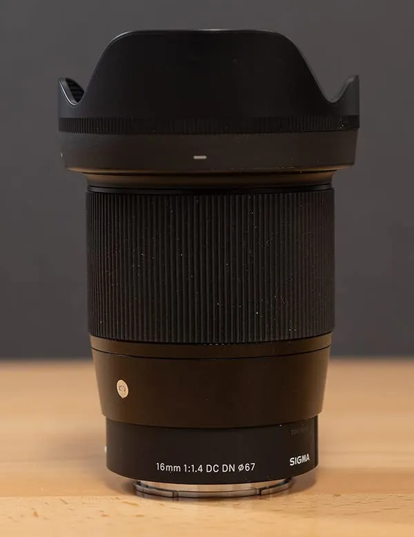Sigma Contemporary 16mm F1.4 obiettivo Sony E grandangolare