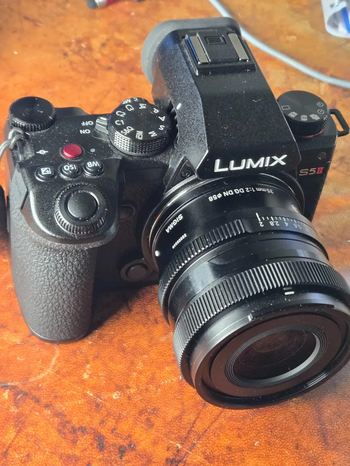 Sigma Contemporary 35mm F2 DG DN obiettivo L-Mount luminoso