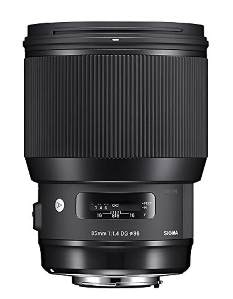 Sigma Art 85mm F1.4 DG HSM obiettivo attacco Sigma luminoso