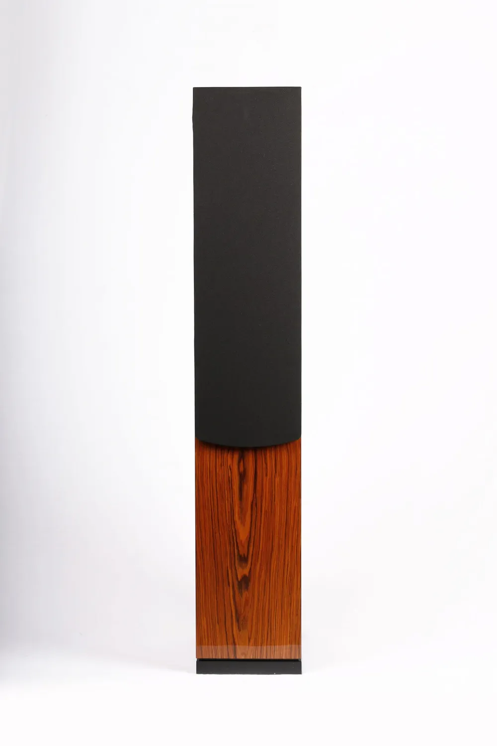 SB Acoustics Arya kit diffusori da scaffale legno